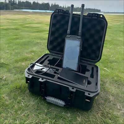 3km การตรวจจับโดยเฉพาะ การตั้งตําแหน่งที่แม่นยํา การเตือนเร็ว เครื่องตรวจจับ Drone มือ